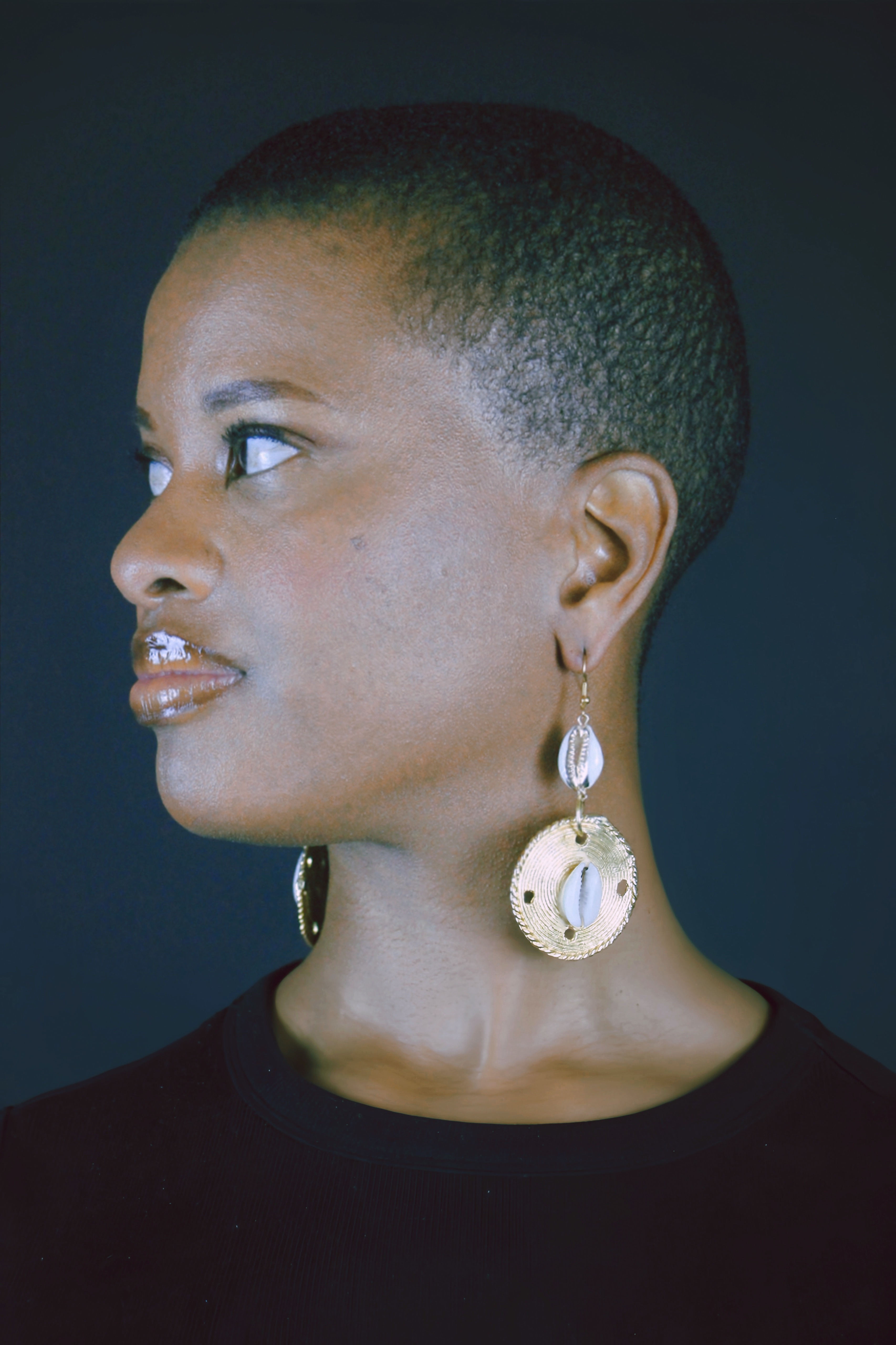 Boucles d'oreilles en Poids Akan et cauris