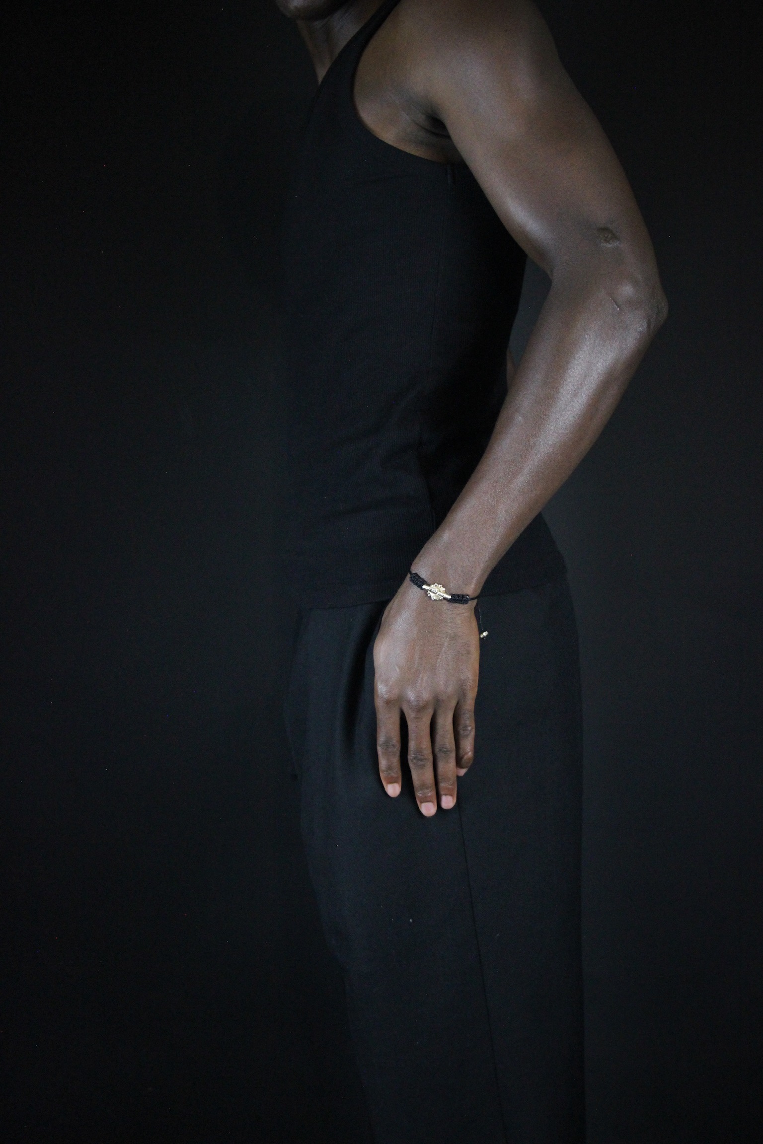 Bracelet cordon ficelle et Poids Akan Soleil