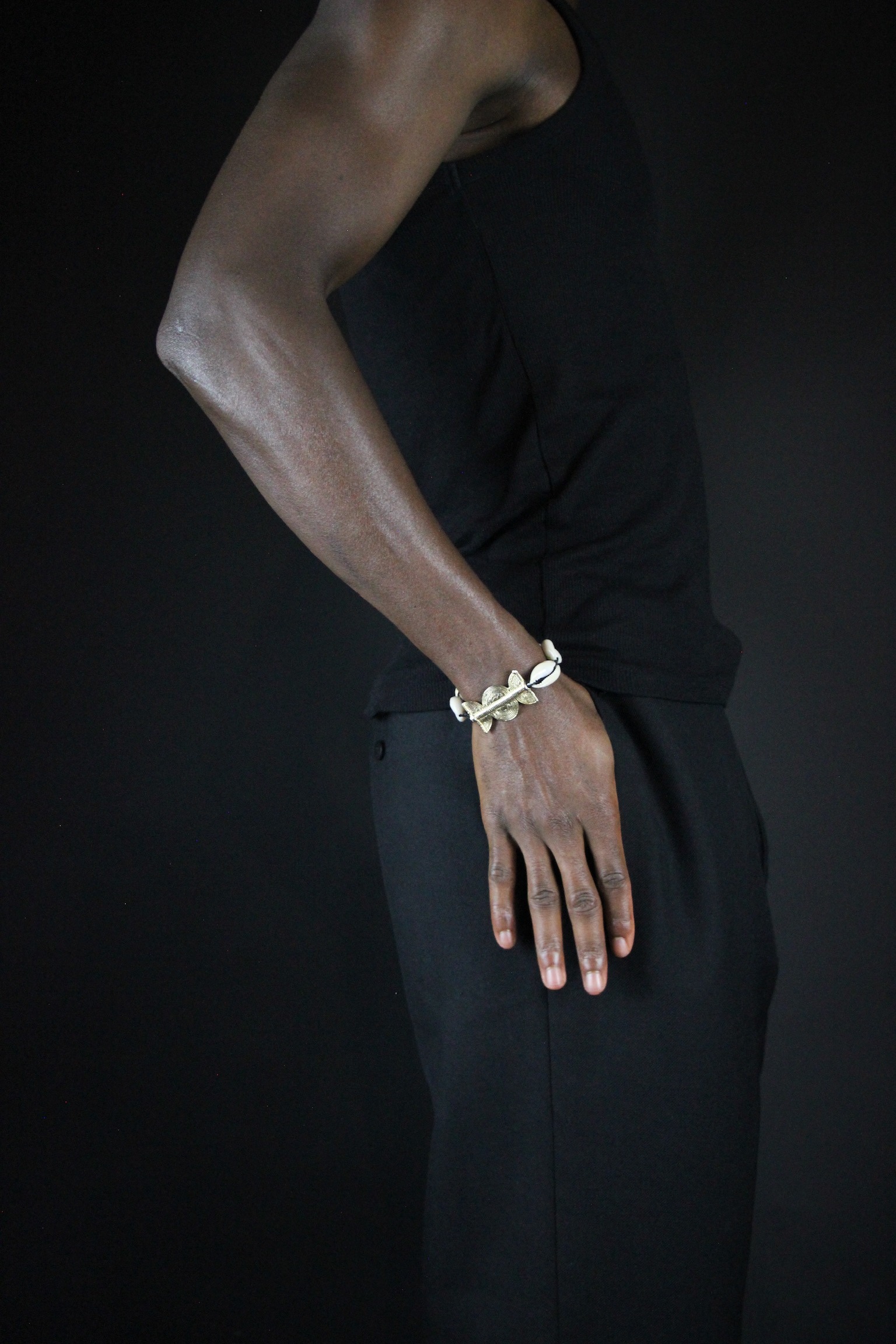 Bracelet en Poids Akan Tamtam avec cauris