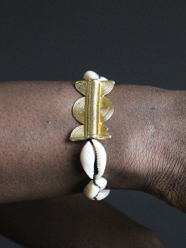 Bracelet en Poids Akan Tamtam avec cauris