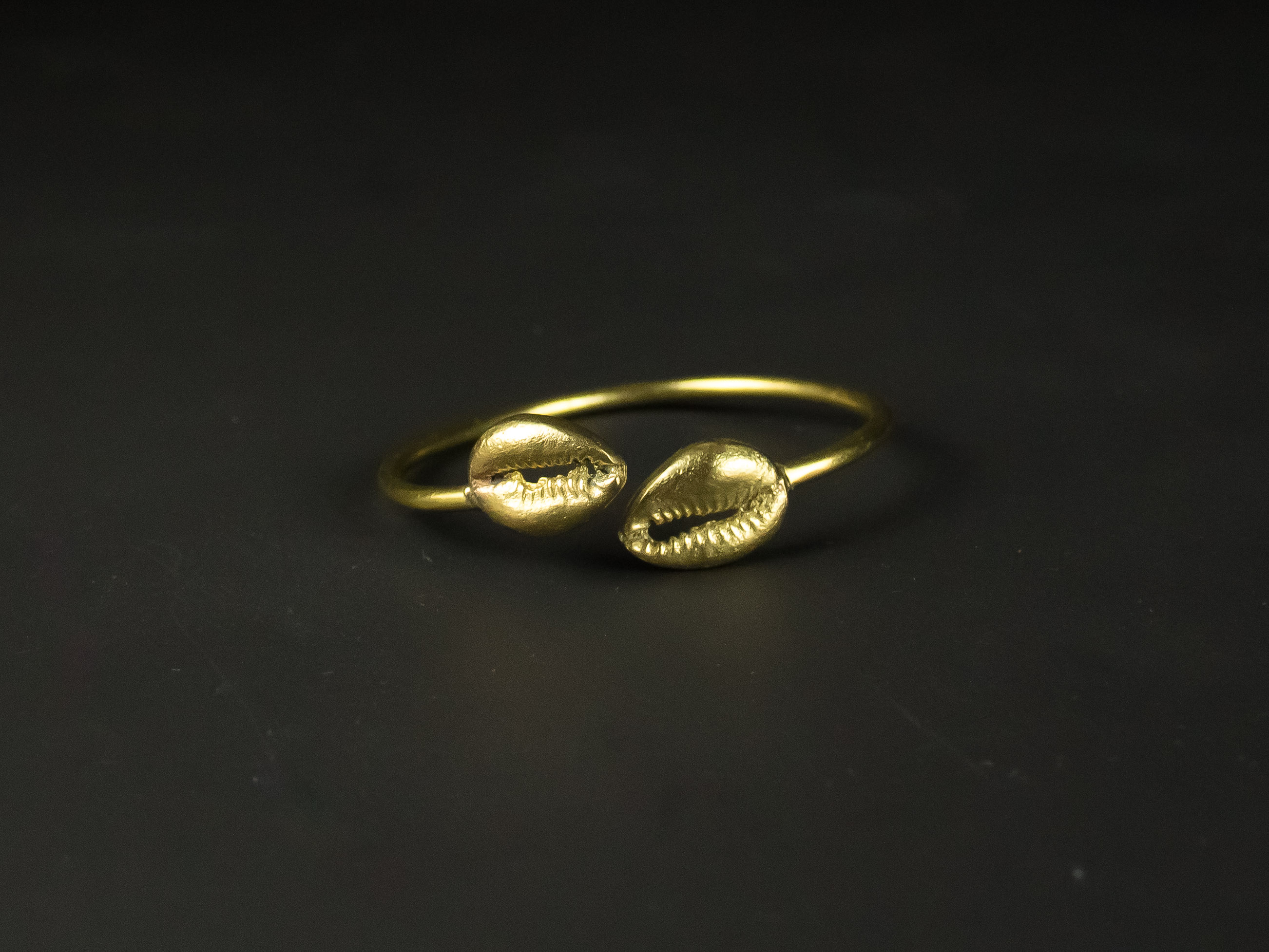 Coffret Bague et Bracelet - Cauris en bronze- Bague trio de cauris en vertical - Coffret Bronze Cauris Impériale