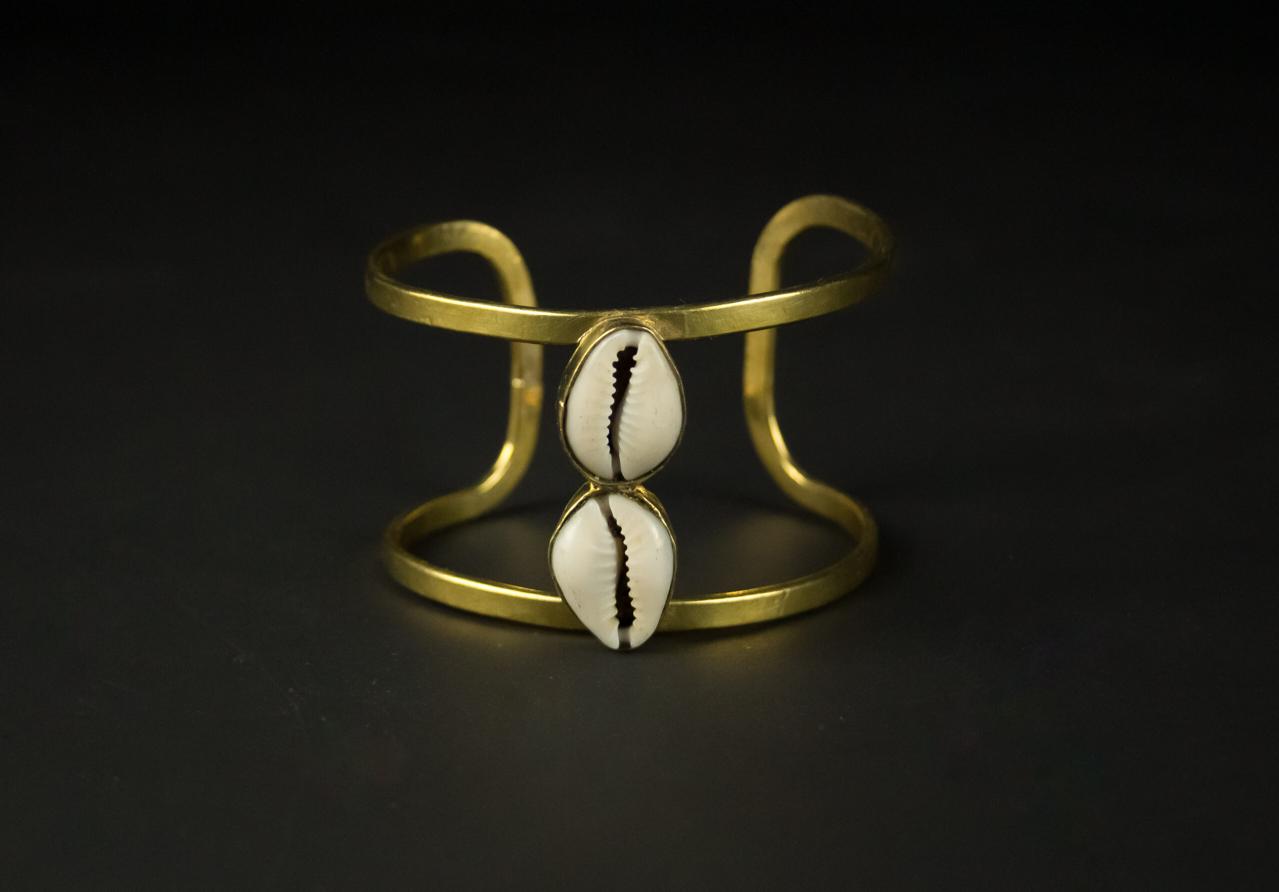 Coffret Élégance aux Cauris – La Main Magique