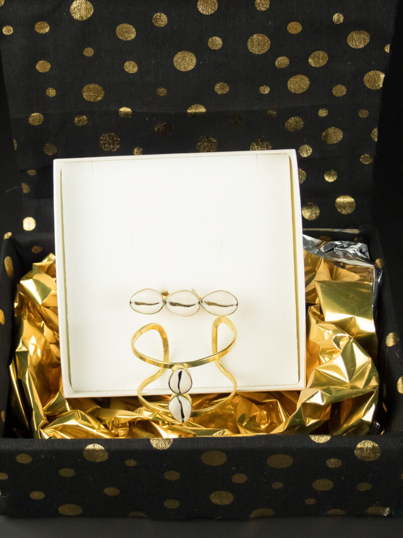 Coffret Élégance aux Cauris – La Main Magique