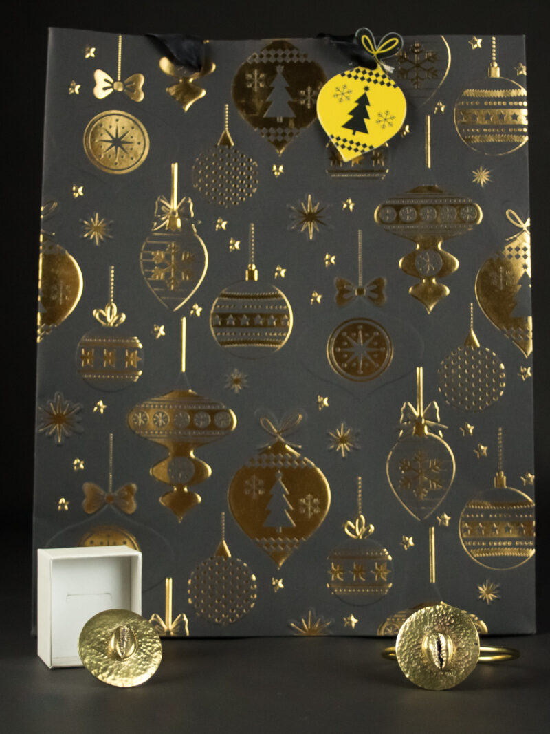 Coffret Médaillon doré avec Cauri